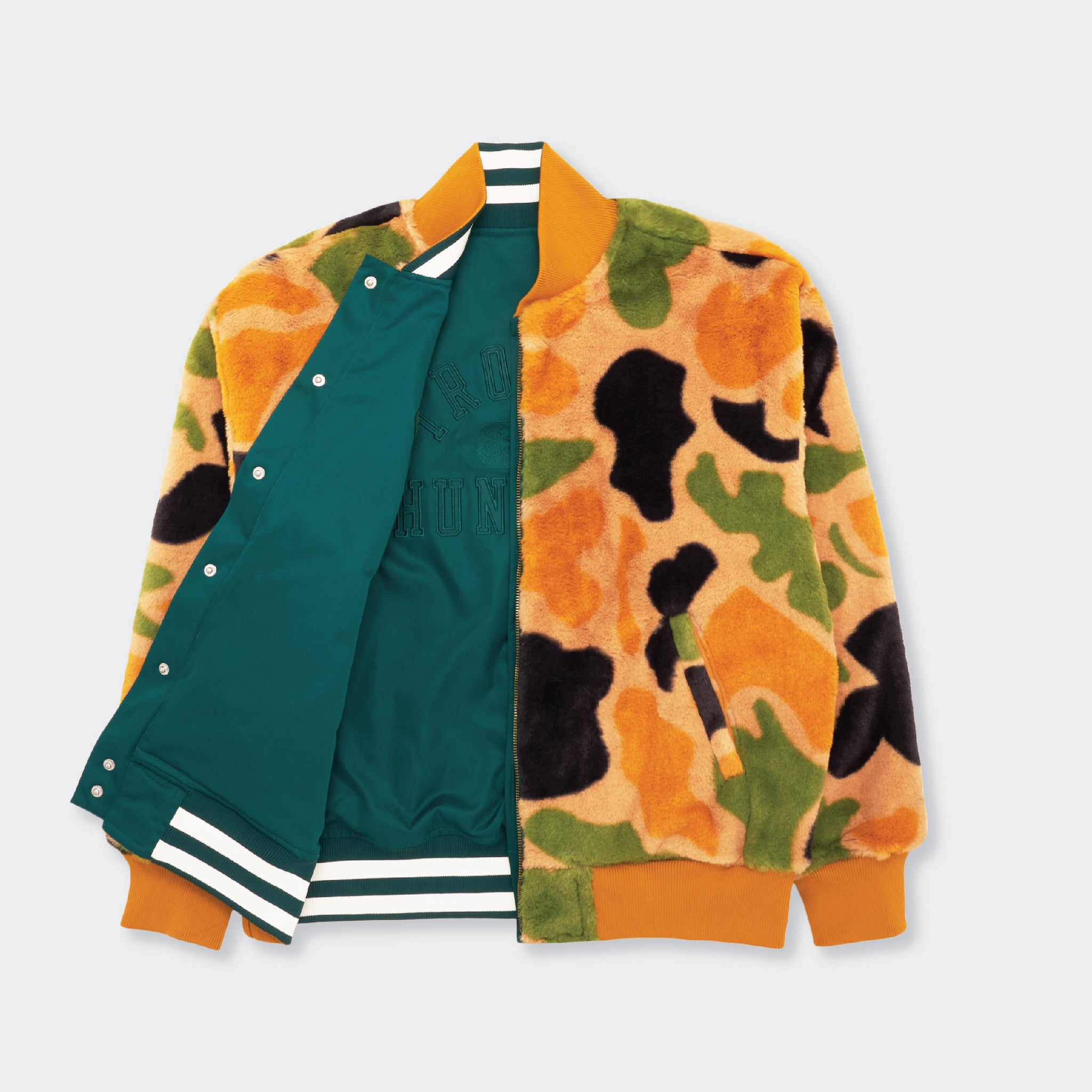 Puma x Trophy Hunting Rev Jacket Malachite X Large