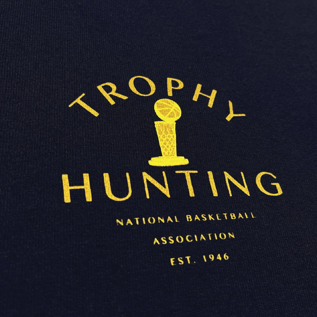 TROPHY HUNTING x '47 NBA TEE - NAVY